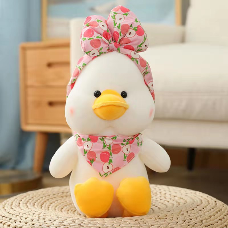 Gấu bông vịt trắng baby đeo khăn, nơ trái cây siêu dễ thương mềm mịn (25cm) vải miniso 4 chiều co giãn êm ái, an toàn cho trẻ nhỏ