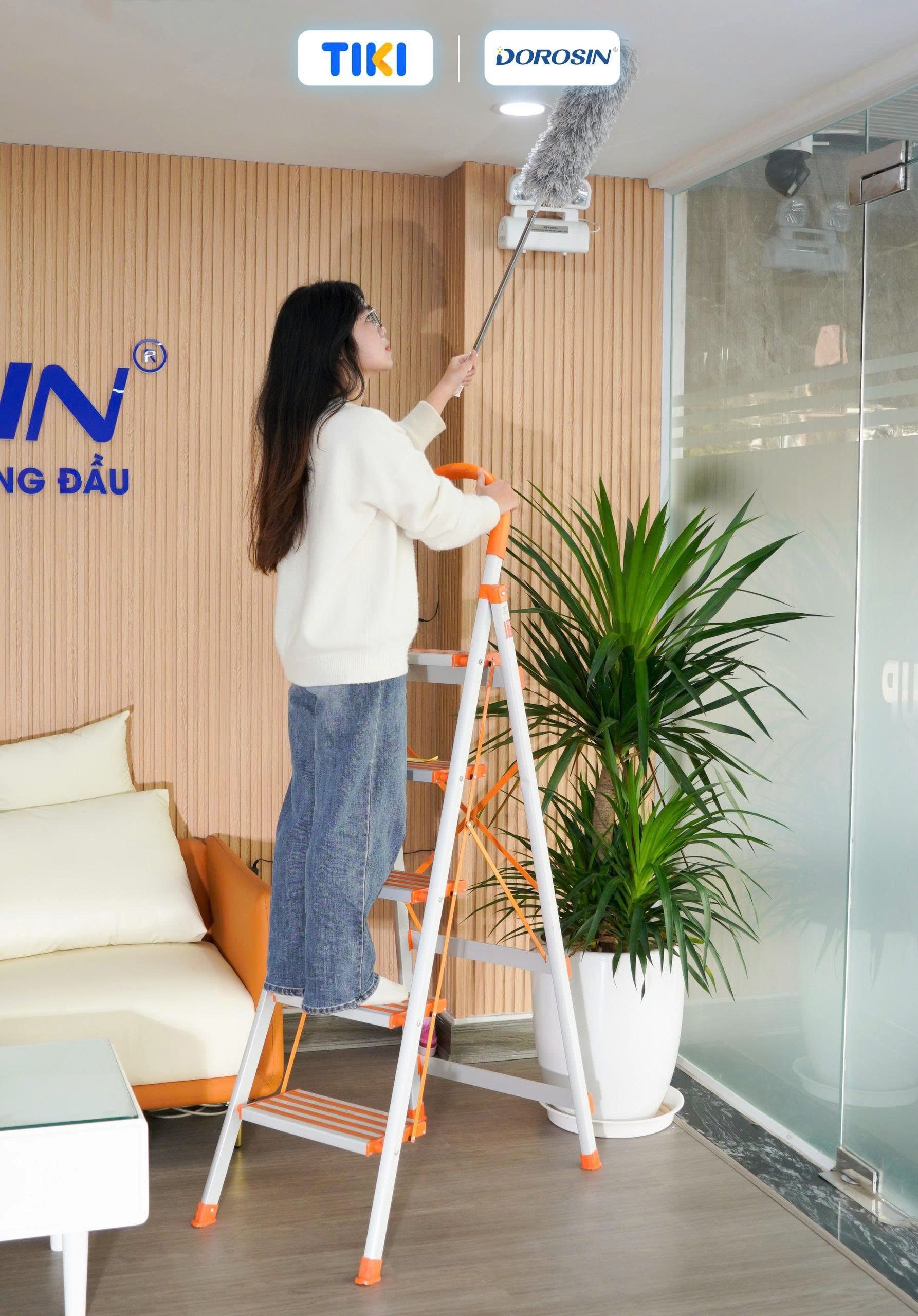 Chổi Phủi Bụi Đa Năng Đầu Lông Mềm Mại Nhanh Khô Phủi Sạch Bụi Bẩn Dễ Dàng Sử Dụng - HÀNG TẶNG KÈM KHÔNG BÁN