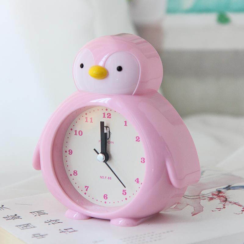 Đồng hồ báo thức chú chim cánh cụt dễ thương - màu sắc giao ngẫu nhiên