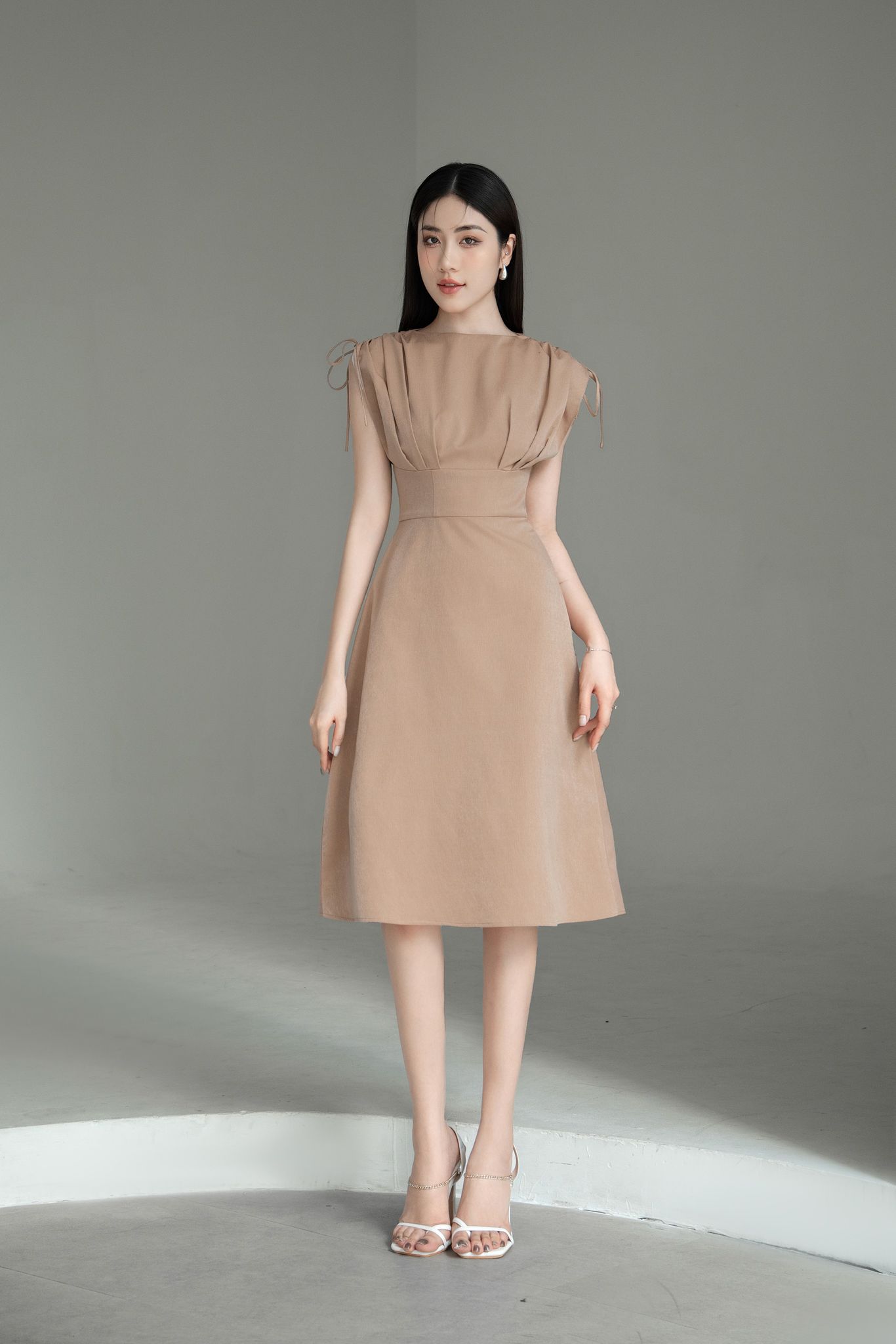 OLV - Đầm Evangeline Caramel Dress