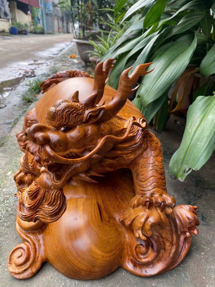 Tượng long quy phong thủy bằng gỗ hương