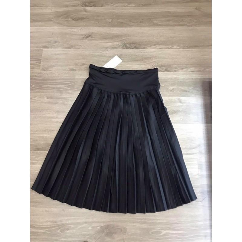 Chân váy bầu xếp ly dáng ngang gối