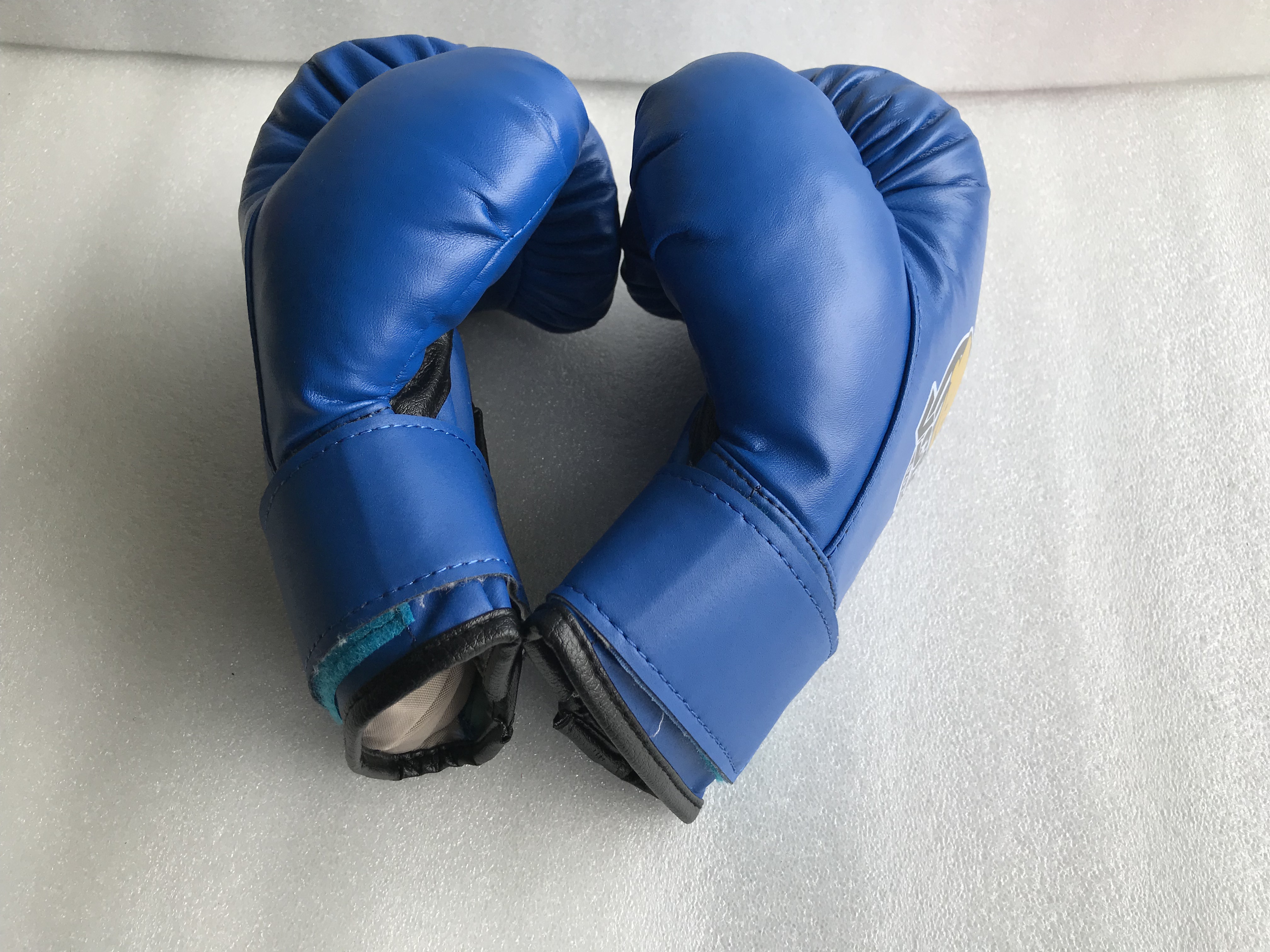 Găng Boxing Giá Sỉ