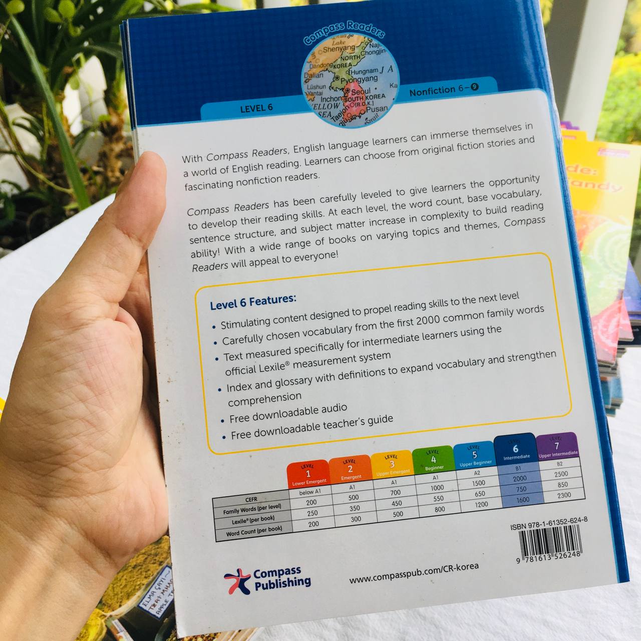 Korea - Leveled Reader with Downloadable Audio - Free Audio - Sách chuẩn nhập khẩu từ NXB Compass