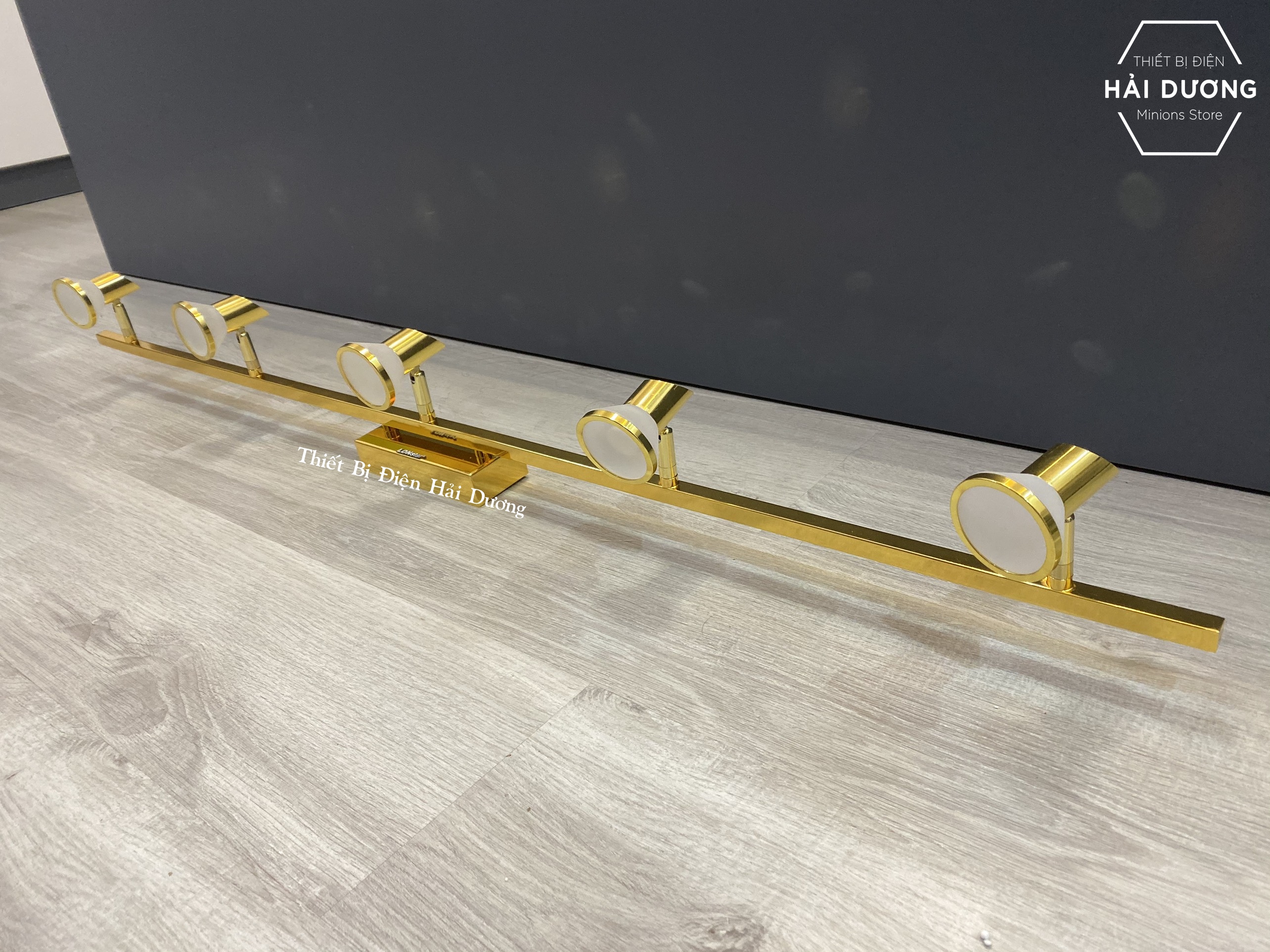 Đèn soi tranh - Đèn rọi gương Led Đèn soi gương 5 đèn chiếu sáng model 3602 -5 15w - Ánh sáng vàng