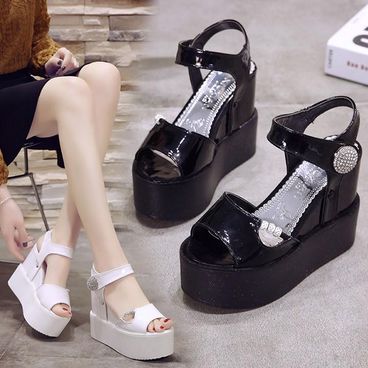 Sandal đế xuồng 12cm X484 chất da chống nước