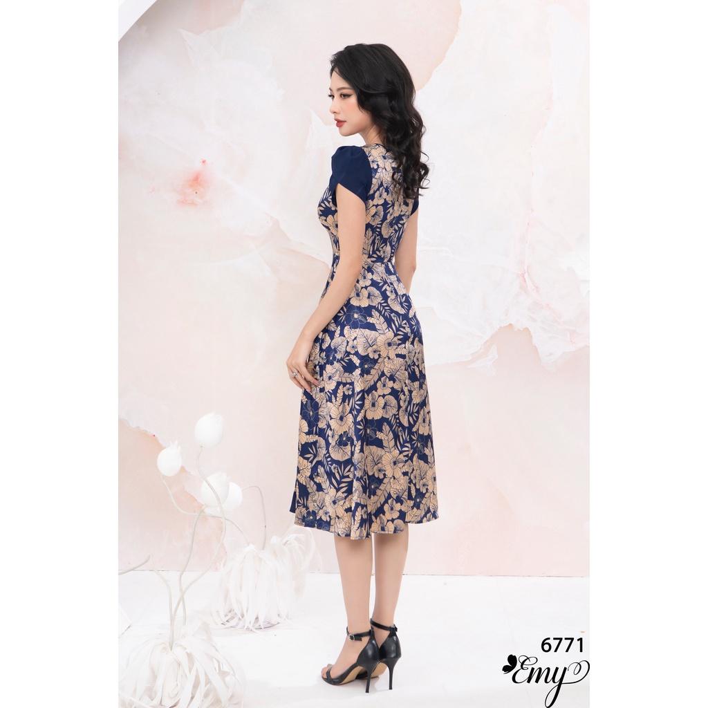 Đầm EMY EM6771 Xoè HT Lá Cổ V