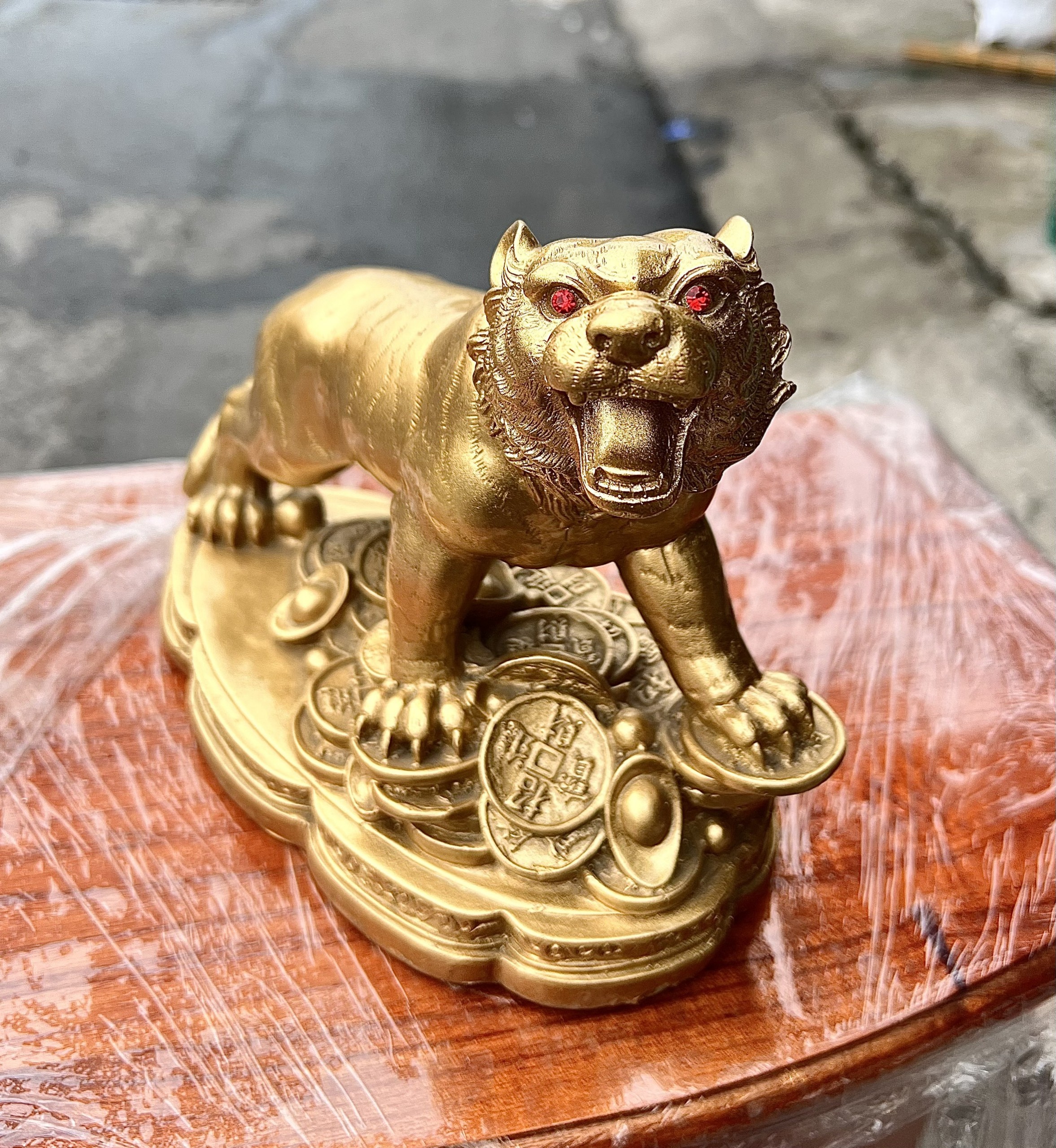 Tượng Hổ Phong Thủy bằng bột đá cao 17cm
