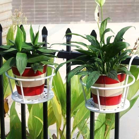 Set 2 giỏ sắt treo chậu cây , kệ để chậu hoa , cây cảnh , có móc treo ngoài ban công xinh xắn tiện lợi