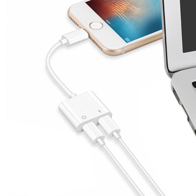 Dây Cáp Chuyển Đổi 2 Cổng Lightning Sạc Và Tai Nghe Cho iPhone X 8/8 Plus 7/7Plus - Trắng