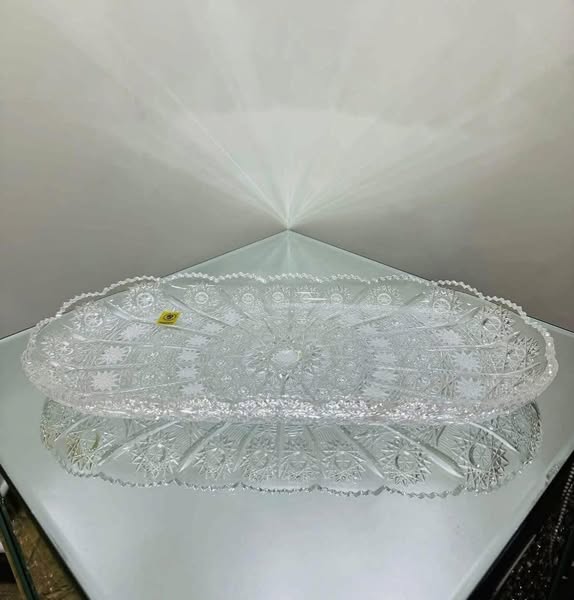 Đĩa Bầu Dục Pha Lê Mài M57 Bohemia – Tinh Hoa Nghệ Thuật Từ Tiệp Khắc Hàng chính hãng