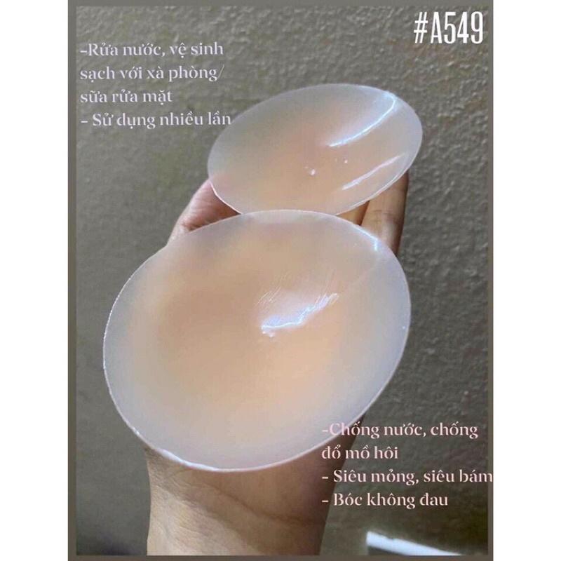 Miếng dán ngực silicon siêu mỏng tàng hình phối hợp mặc đồ sexy