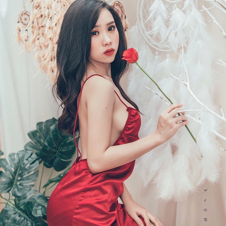 Váy ngủ lụa satin hai dây hở lưng sexy cao cấp Q25 - Đầm ngủ nữ hai dây gợi cảm - Đồ ngủ nữ sexy - Đồ ngủ mạc nhà