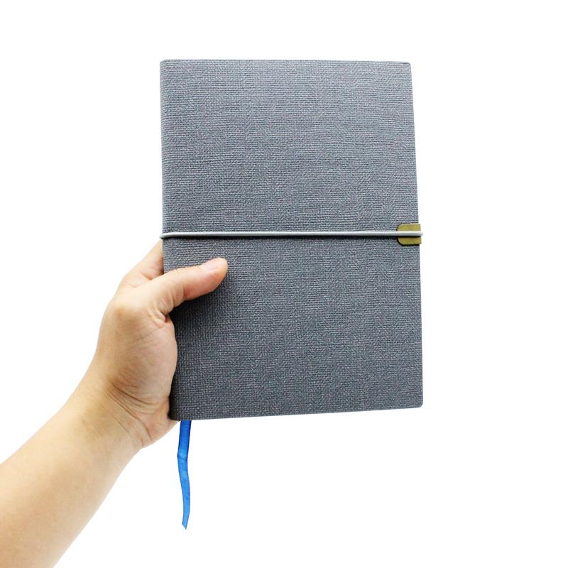 Sổ Bìa Da Kẻ Ngang Có Chấm 200 Trang 80gsm - The Sun ST 09-22