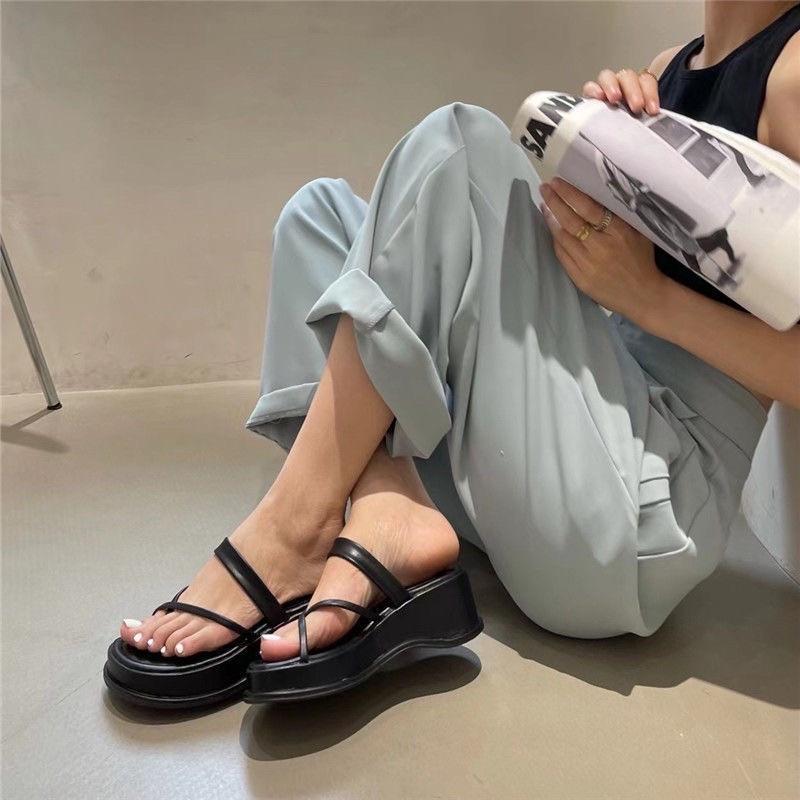 DÉP XỎ NGÓN ĐẾ BÁNH MÌ HÀN QUỐC