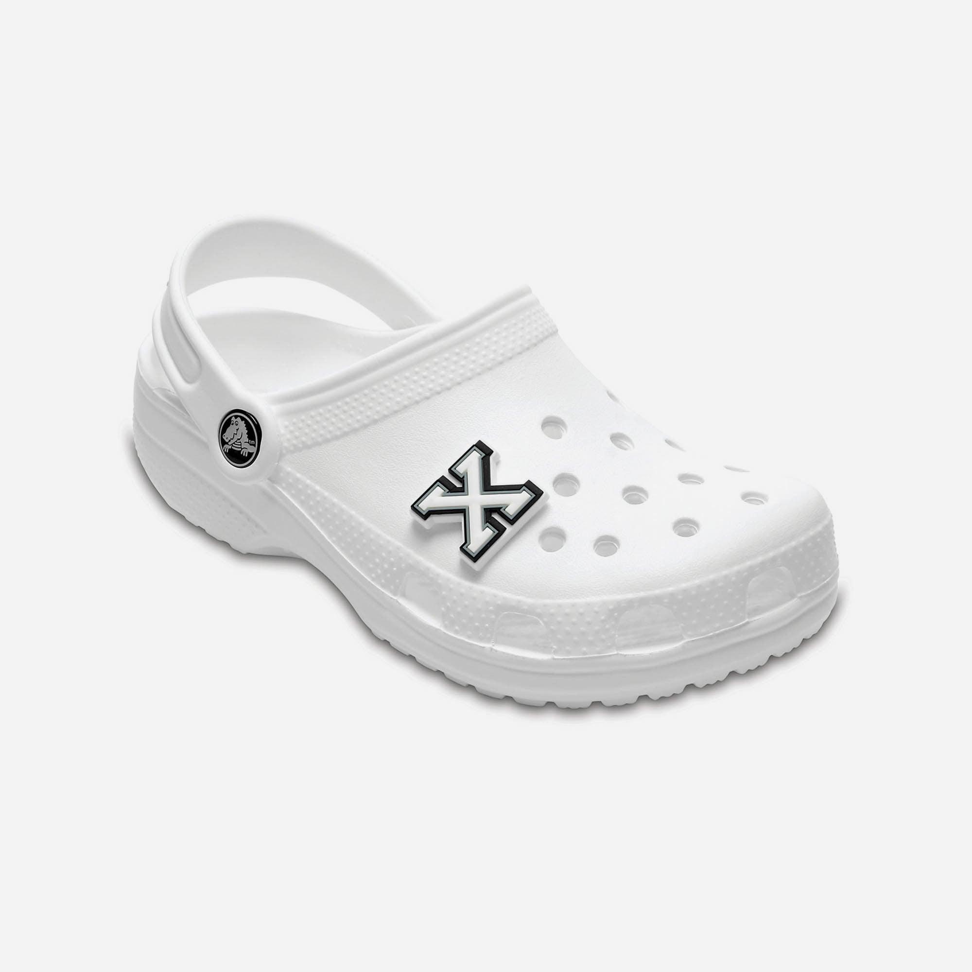 Huy hiệu jibbitz Crocs Letter X - 10007017