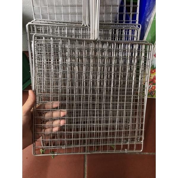 Vỉ nướng, phên nướng thịt bằng inox không rỉ kích thước 30cm x 30cm dày, độ bền cao