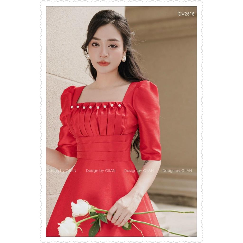 Đầm xoè cổ vuông tay phồng xếp ly ngực đính cườm sang trọng