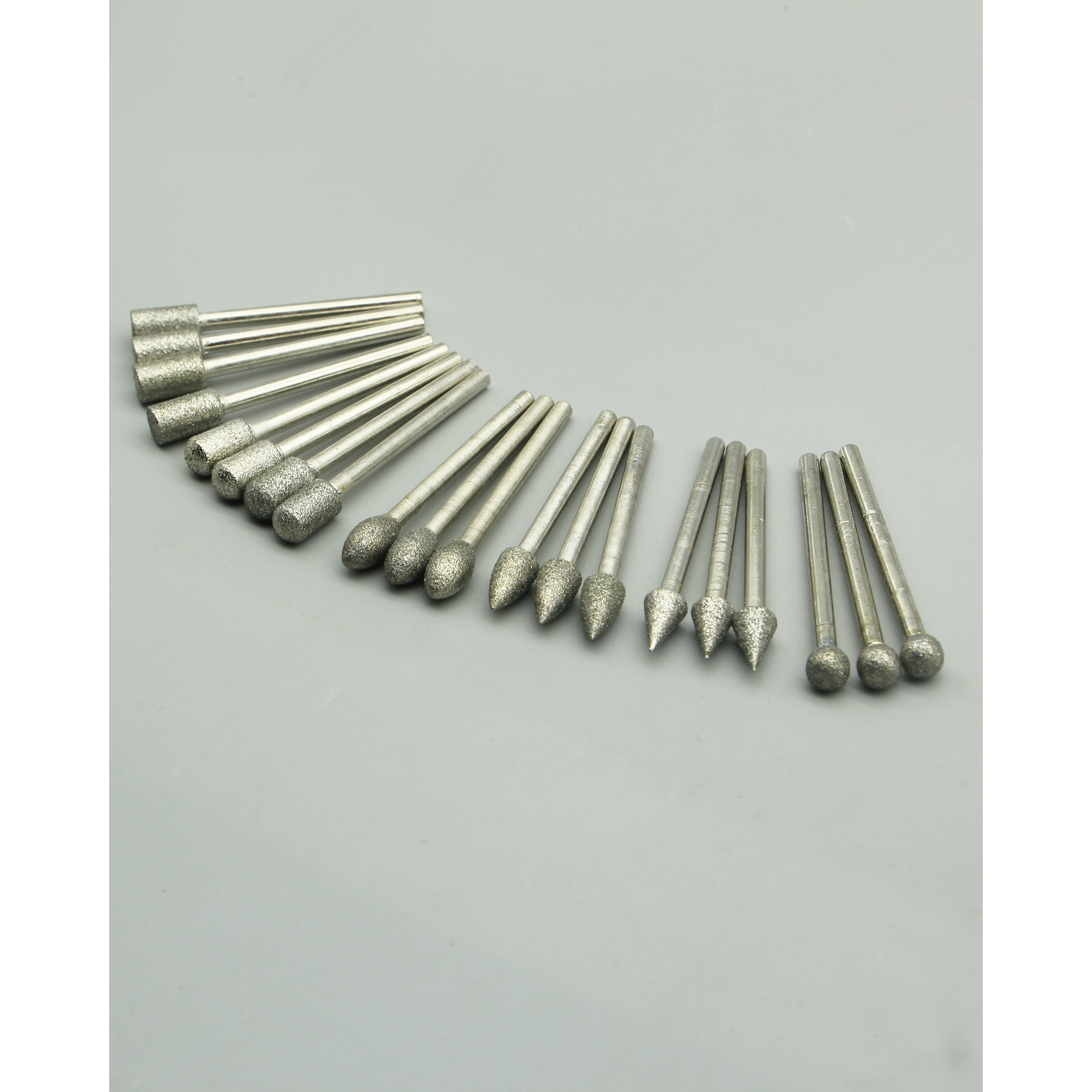 BỘ 20 ĐẦU MÀI KIM CƯƠNG CỐT 3MM PHI 6MM