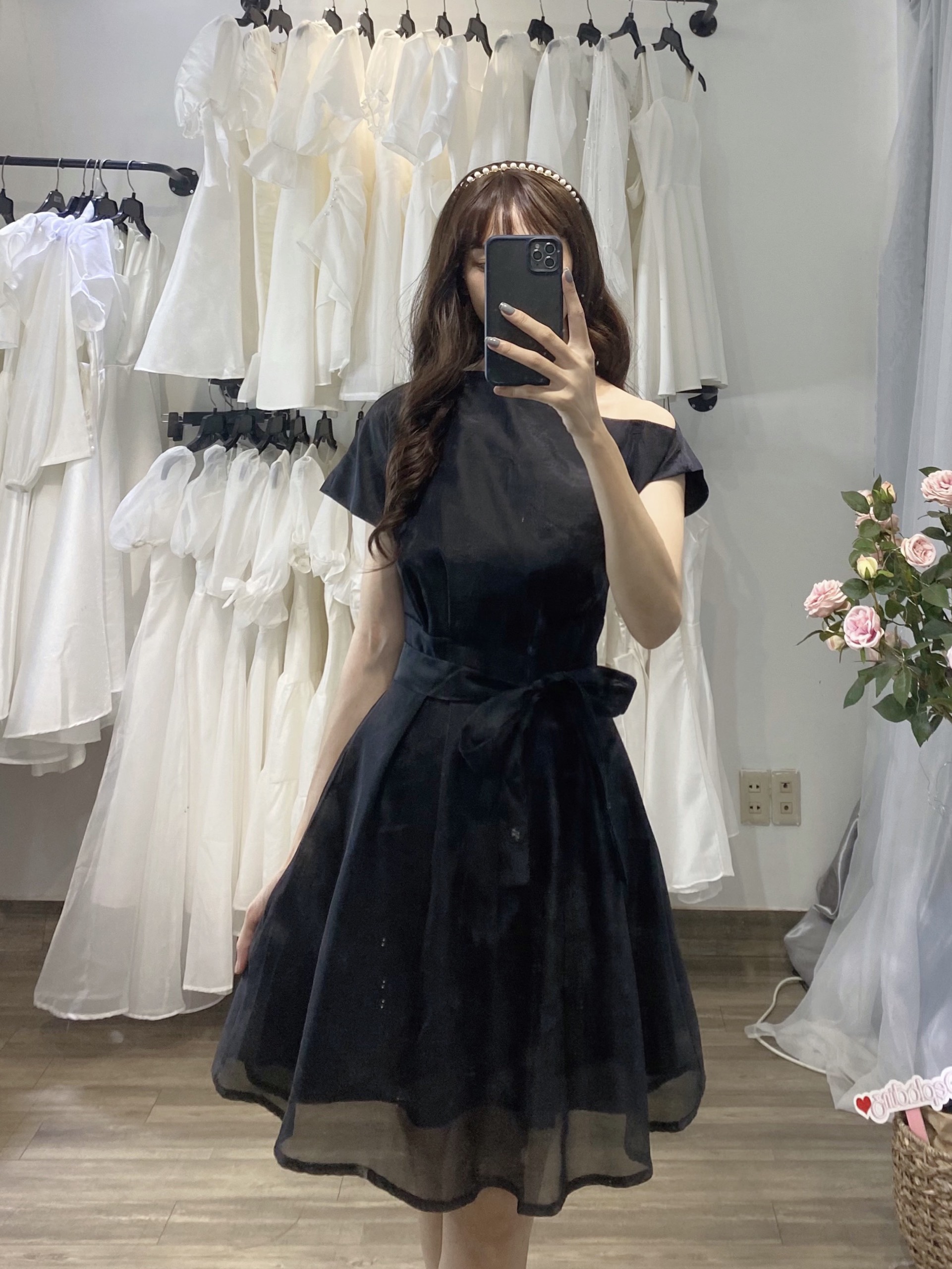 Đầm lệch vai 1 bên