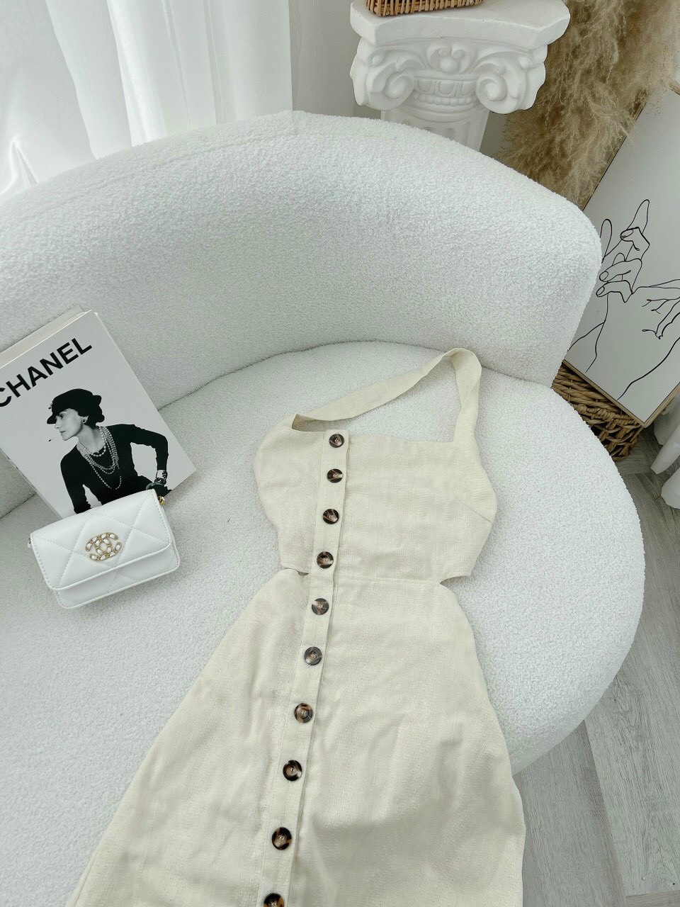 Đầm váy midi cut eo lưng xẻ tà