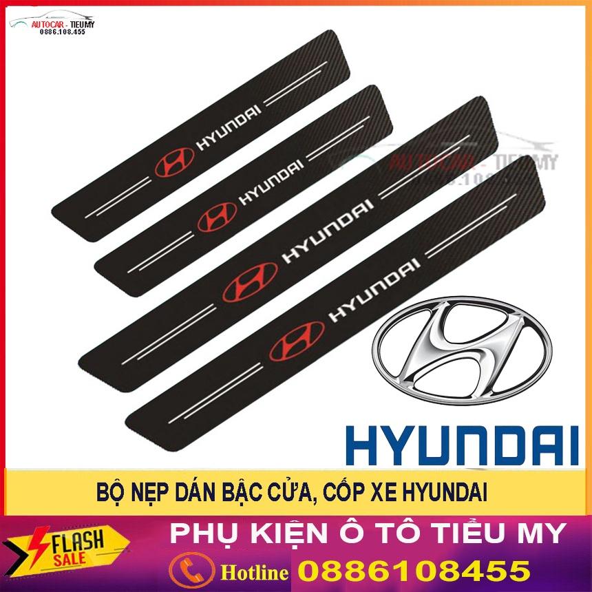 HYUNDAI - Bộ Miếng Dán Chống Trầy Xước Có Logo Hãng HYUNDAI Bảo Vệ Bậc Cửa Và Cốp Xe Hơi, Xe Ô Tô Chất Liệu Sợi Cacbon