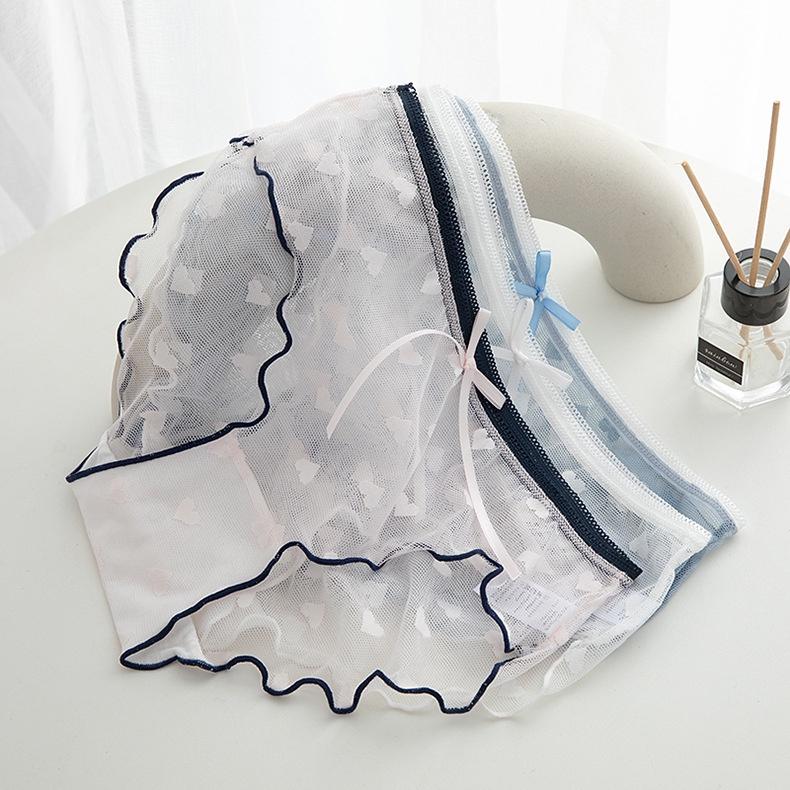 Quần lót ren sexy viền màu họa tiết trái tim H06