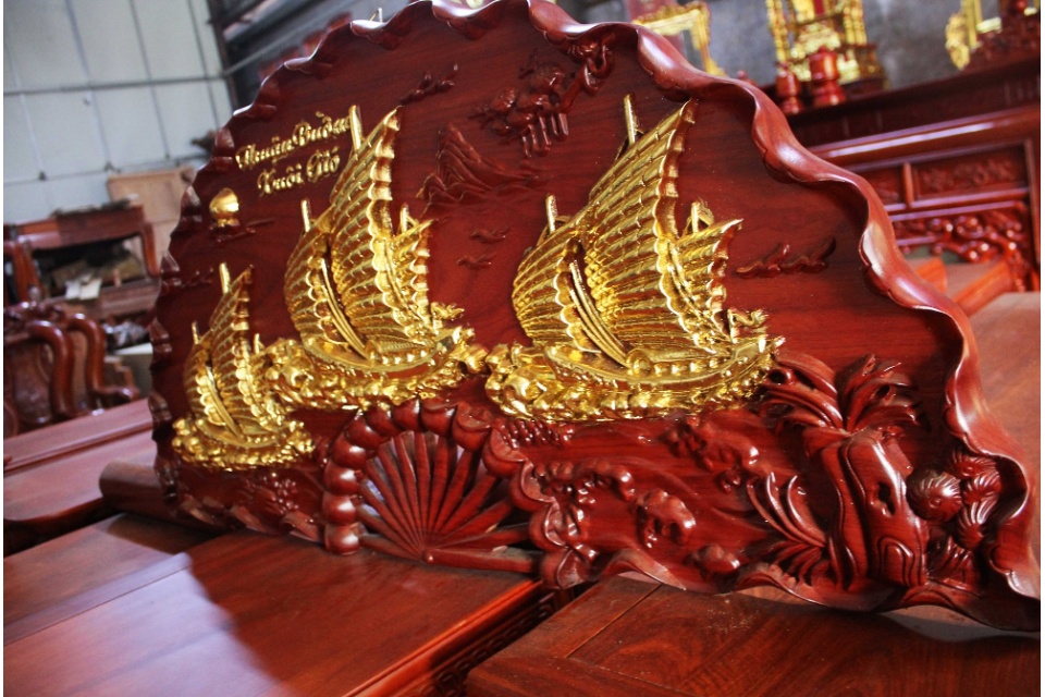 Tranh quạt gỗ thuận buồm xuôi gió - gỗ hương đỏ