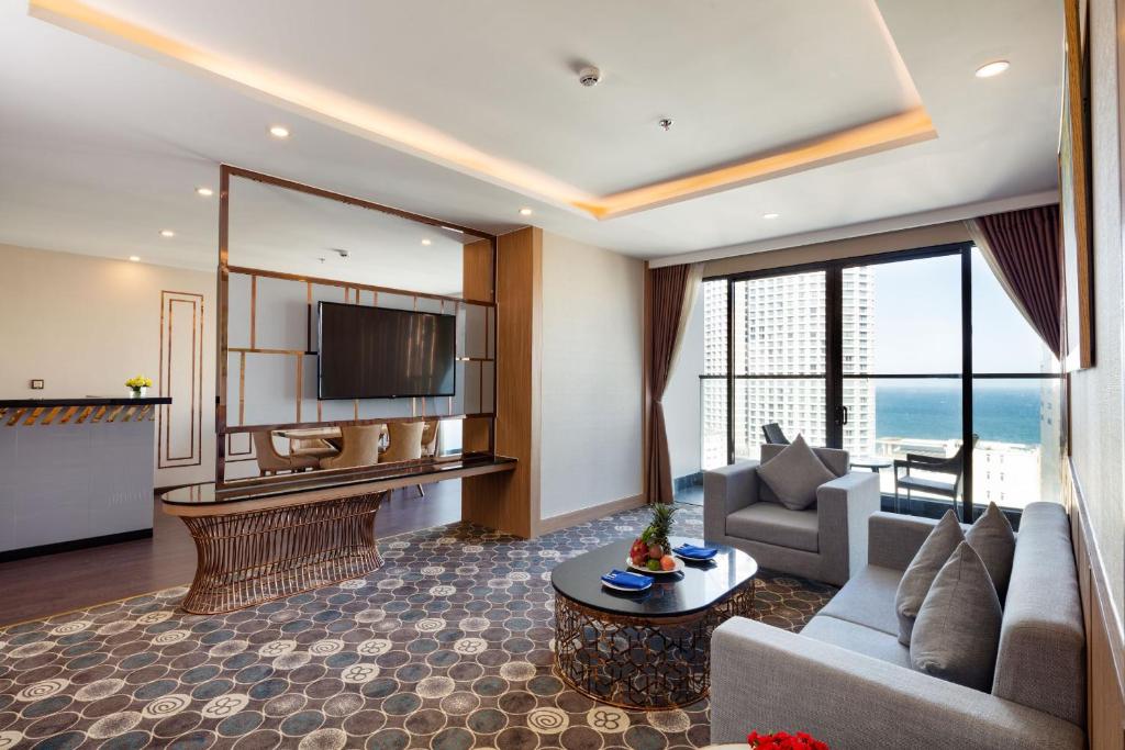 Combo 3N2D KS Virgo Hotel Nha Trang: VMB khứ hồi Hà Nội - Nha Trang + Phòng Tiêu Chuẩn + Ăn sáng