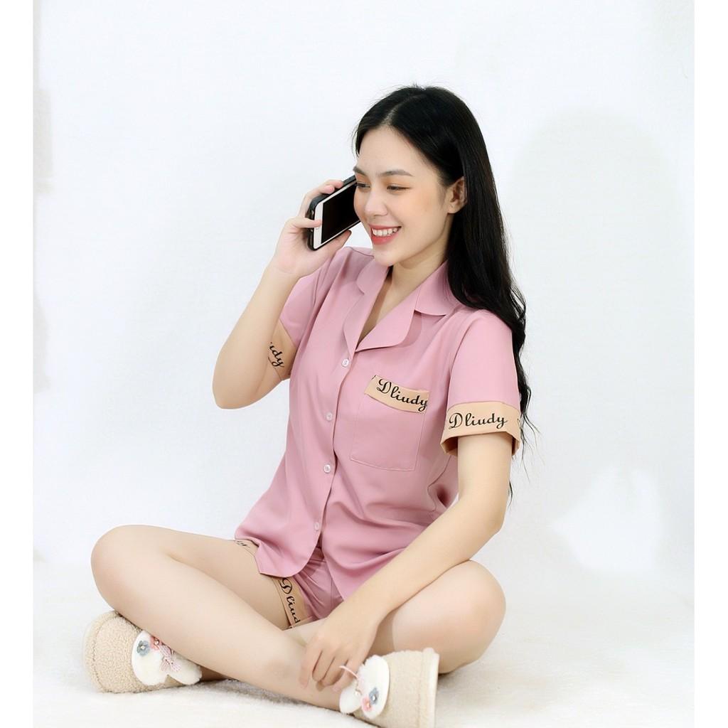 Bộ đồ bộ Pijama màu HỒNG PHA CHỮ tay ngắn quần ngắn lụa - Thoải Mái Nhẹ Nhàng