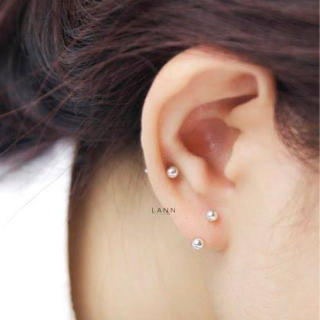 Khuyên Chữ U Hai Đầu Hạt Tròn S925 LANN