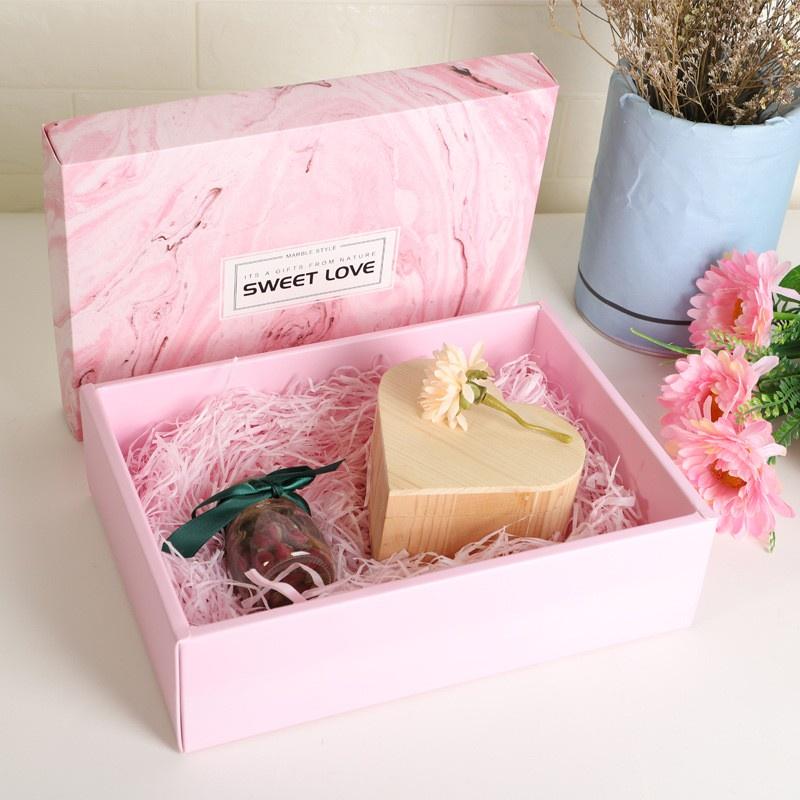 XÉ LẺ Túi giấy hoặc Hộp quà Làm quà tặng 30,5x22x8,5cm hoạ tiết cẩm thạch in chữ SWEET LOVE Q757