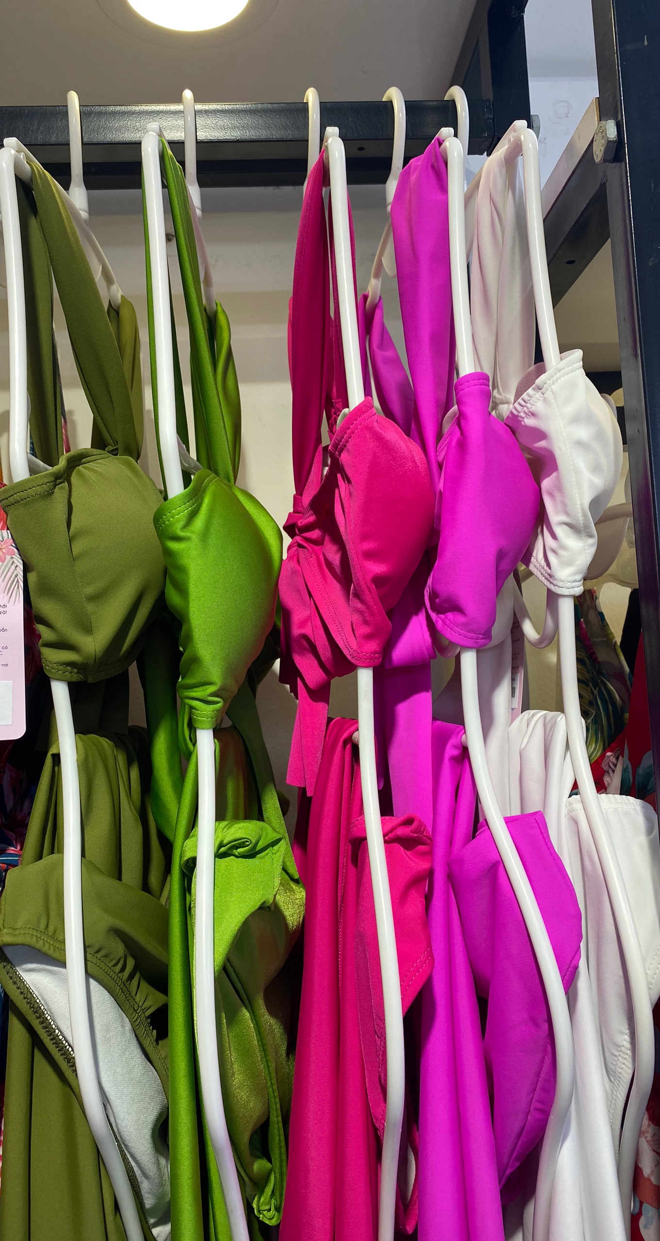 Set Bikini 2 Mảnh Kèm Choàng Sang Chảnh Quyến Rũ BKN854