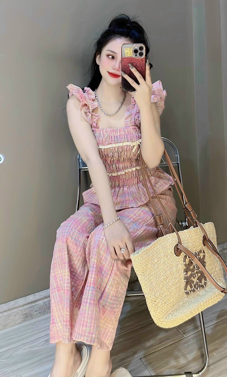 SÉT BỘ QUẦN ỐNG RỘNG MOCKING THÂN TRƯỚC THÂN SAU PHỐI DÂY TRẮNG MÀU Y HÌNH