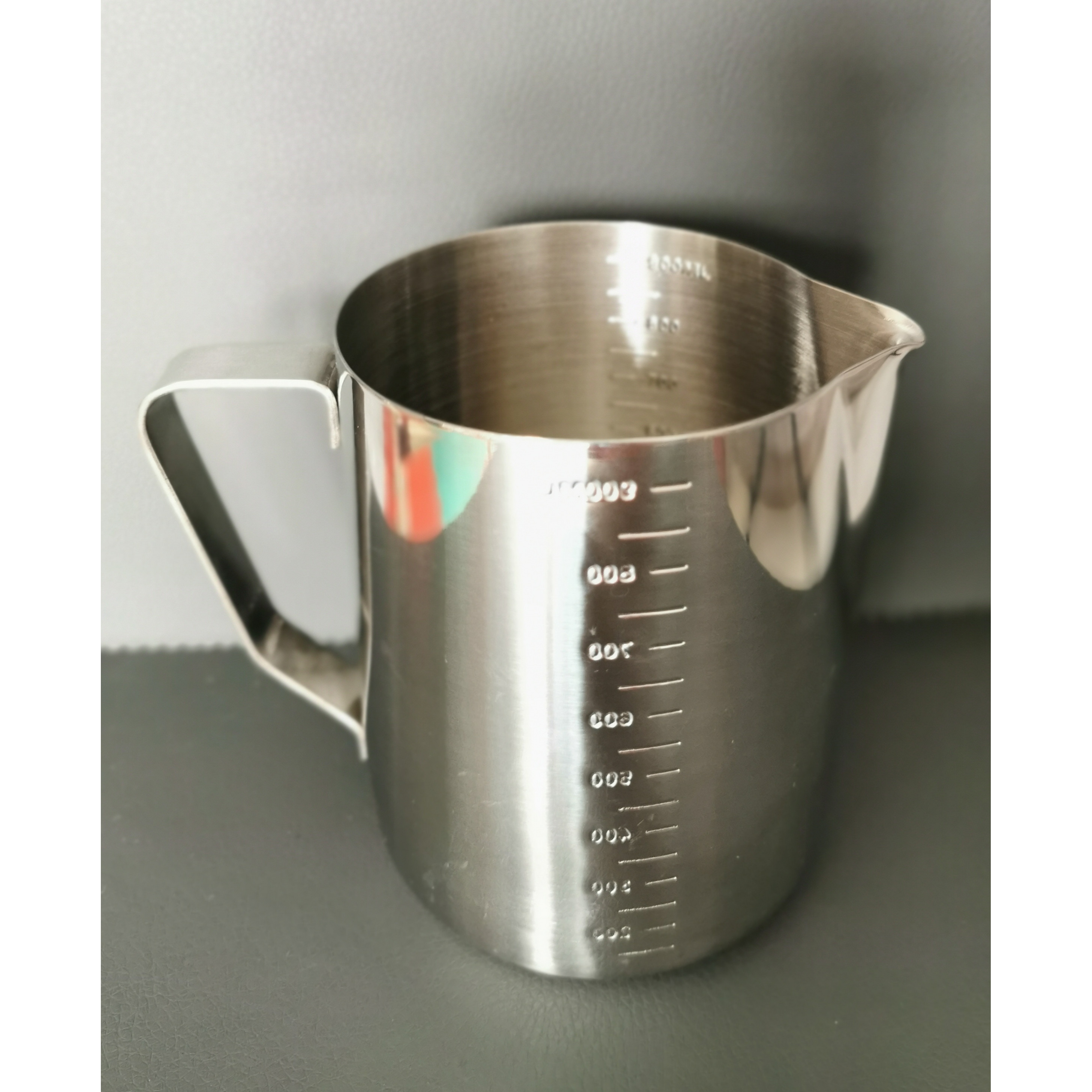 Ca Đánh Sữa Inox Có Vạch Chia