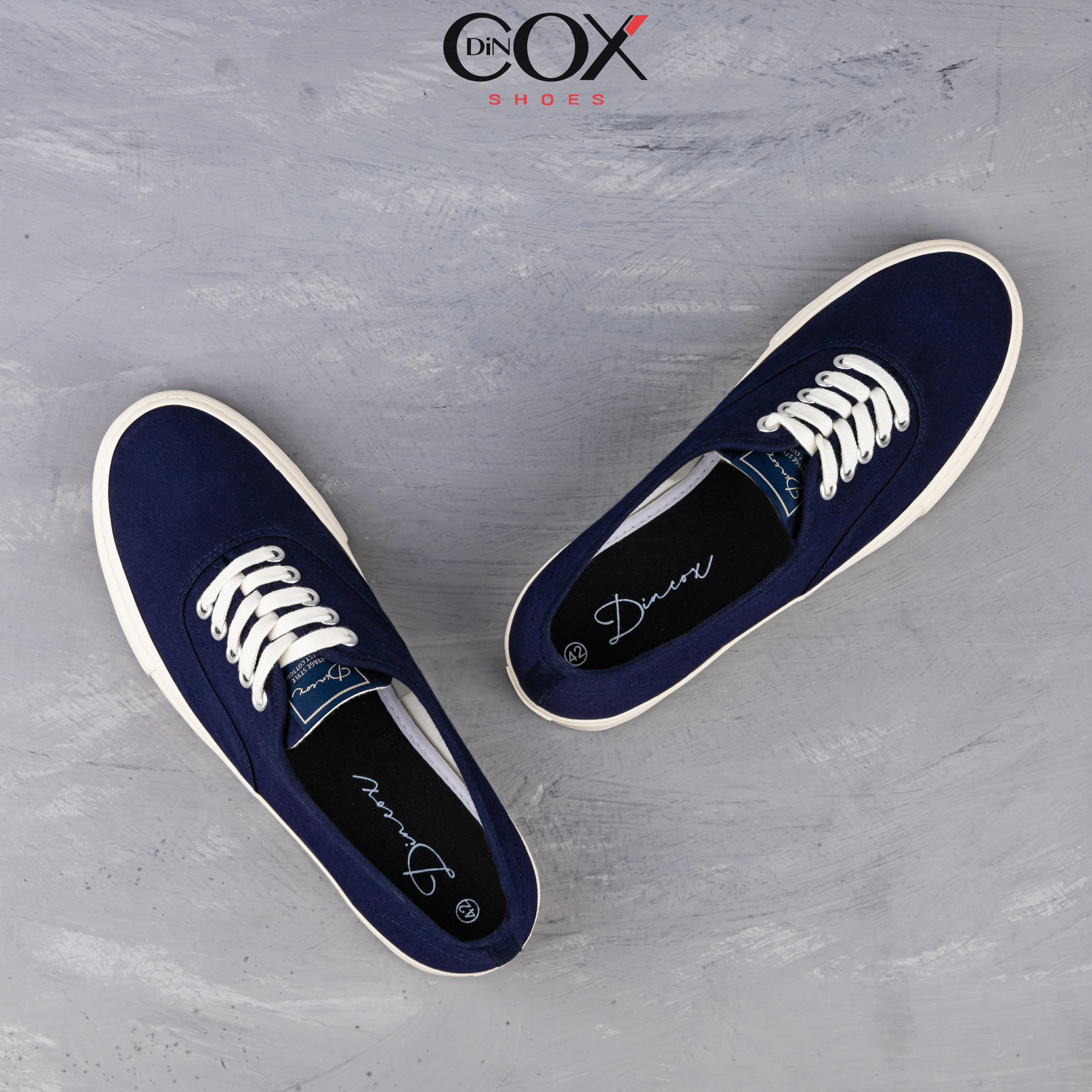 Giày Sneaker Nam Vải Canvas DINCOX E06 Dark Navy Đơn Giản Tinh Tế Sang Trọng