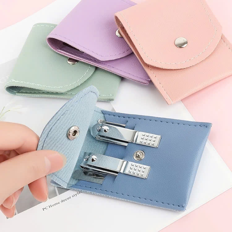 Bộ Bấm Móng 4 Món Kèm Bao Da PU Dễ Thương - Hàng Chính Hãng ( Họa Tiết Ngẫu Nhiên)