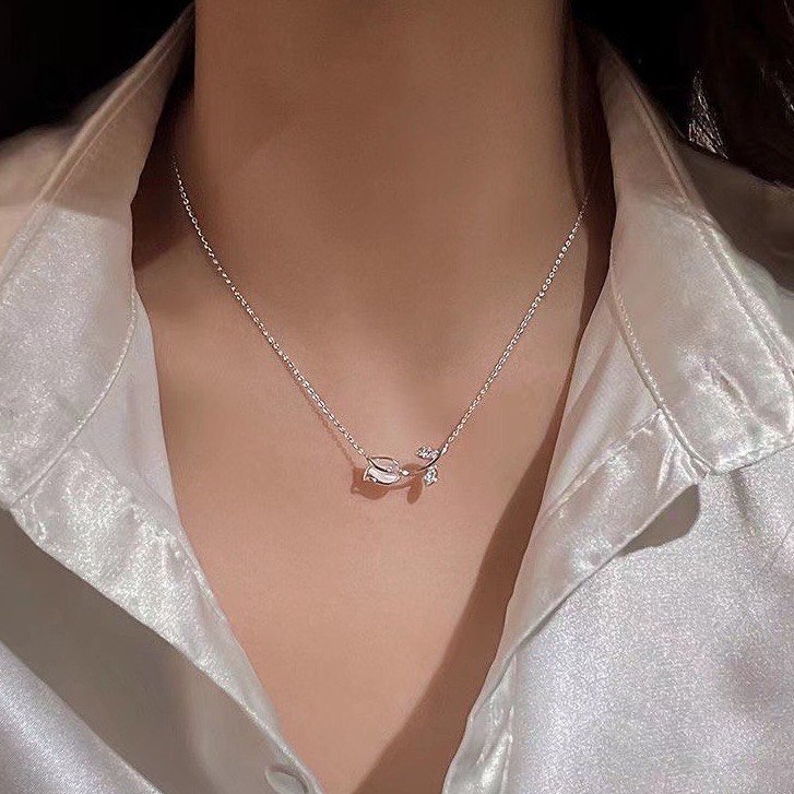 Dây Chuyền Nữ Mặt Hoa Tulip Thanh Lịch Cho Nữ