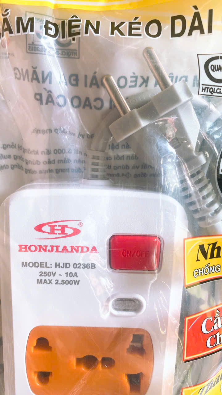 Ổ Cắm Điện Có Cầu Chì Tự Động 6 Lỗ Dây 3m HJD-02B