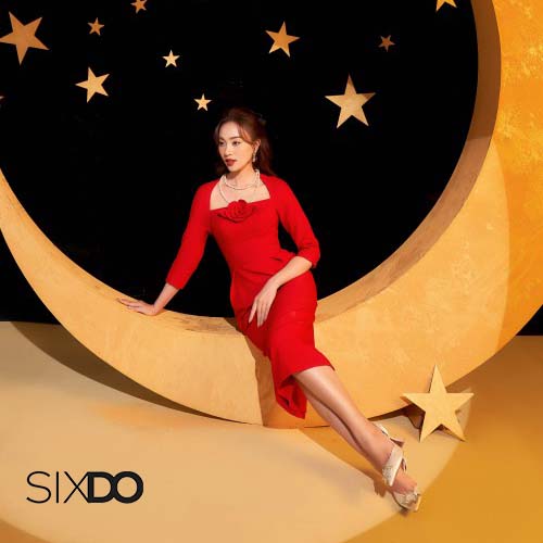 Đầm ôm midi tay lỡ kèm hoa sang trọng SIXDO