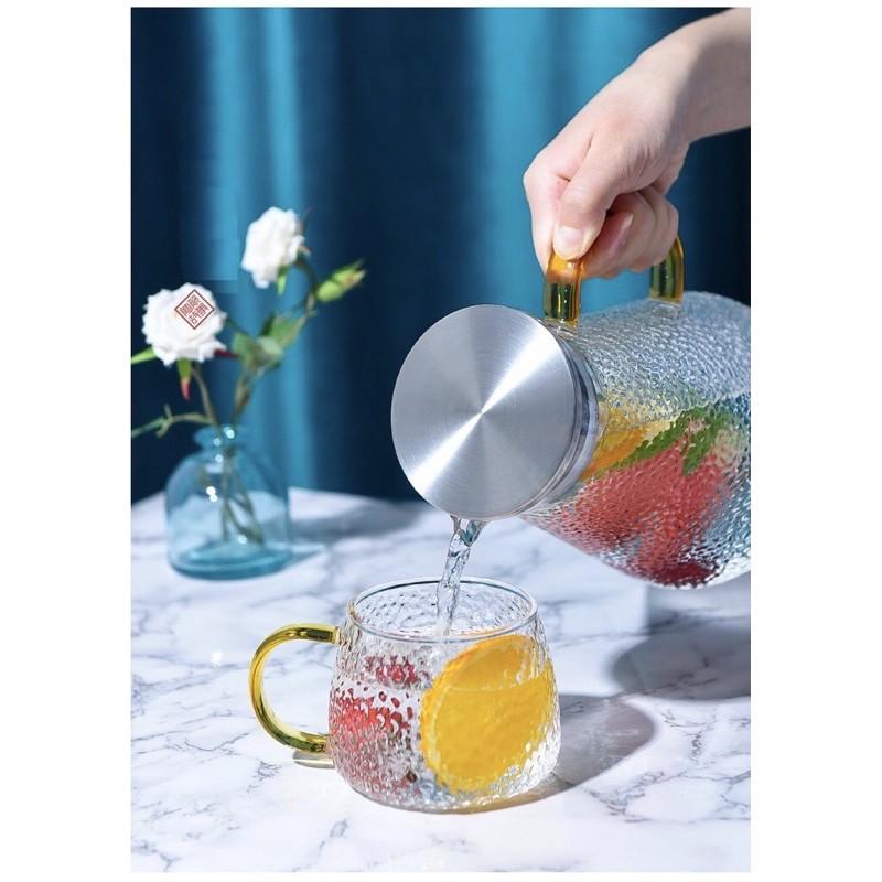 Bộ bình ly cốc thủy tinh Vân dập nổi cao cấp 1 Bình 4 cốc thủy tinh có quai
