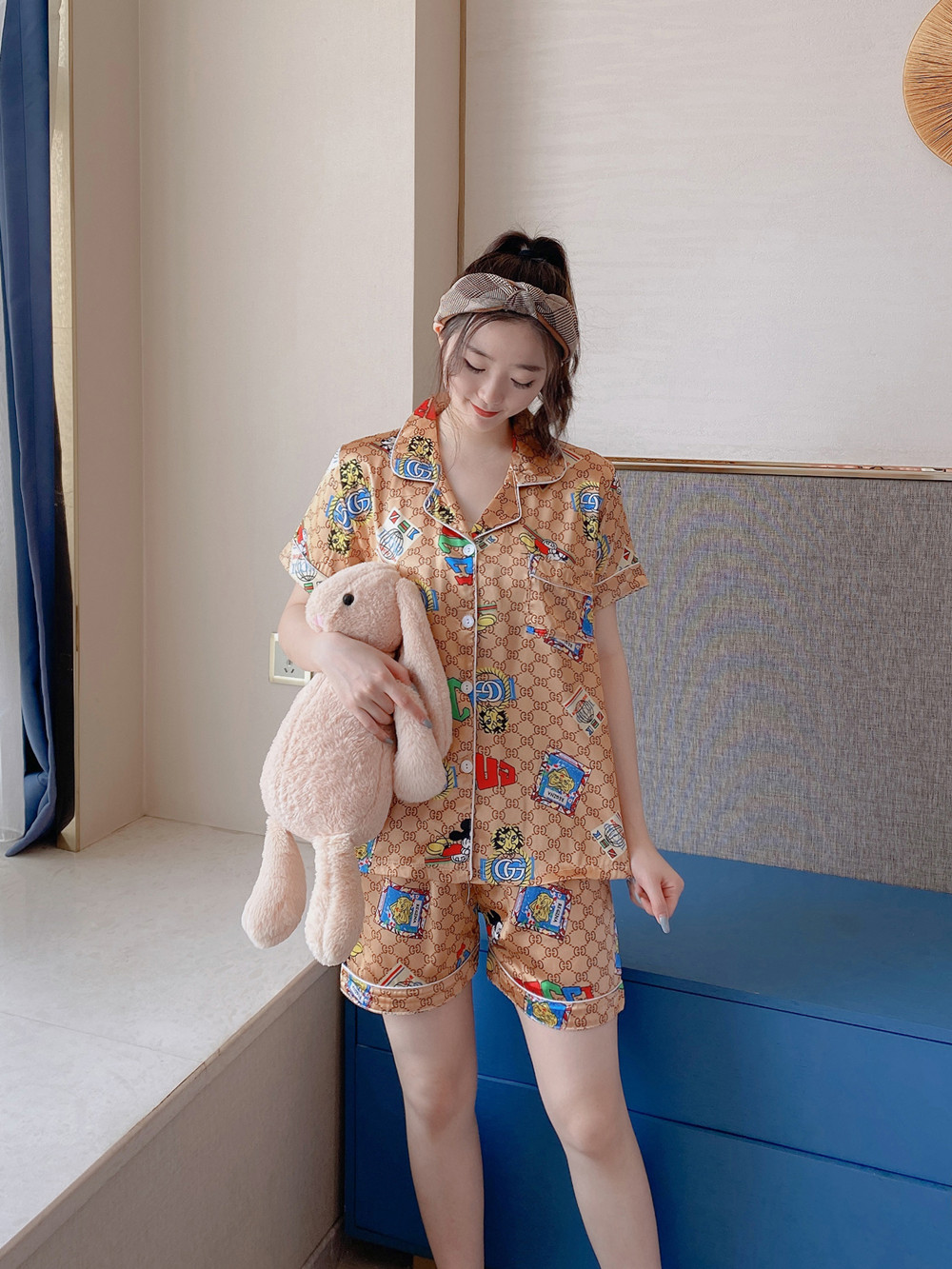 Pijama lụa đùi họa tiết Quảng Châu