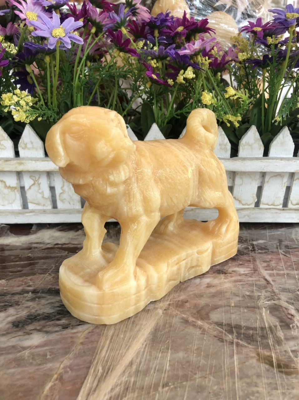 Tượng con chó giáp tuổi tuất phong thủy đá ngọc hoàng long đặt bàn làm việc - Cao 15 cm