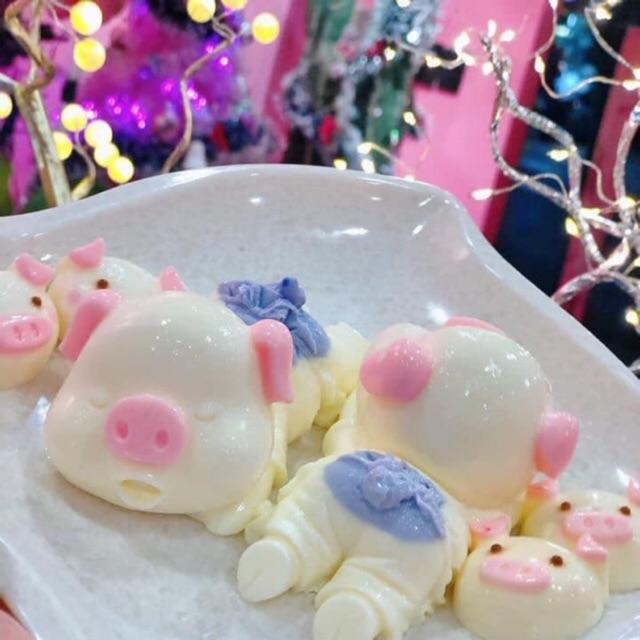 Khuôn silicon 3D chú heo tắm tiên dễ thương