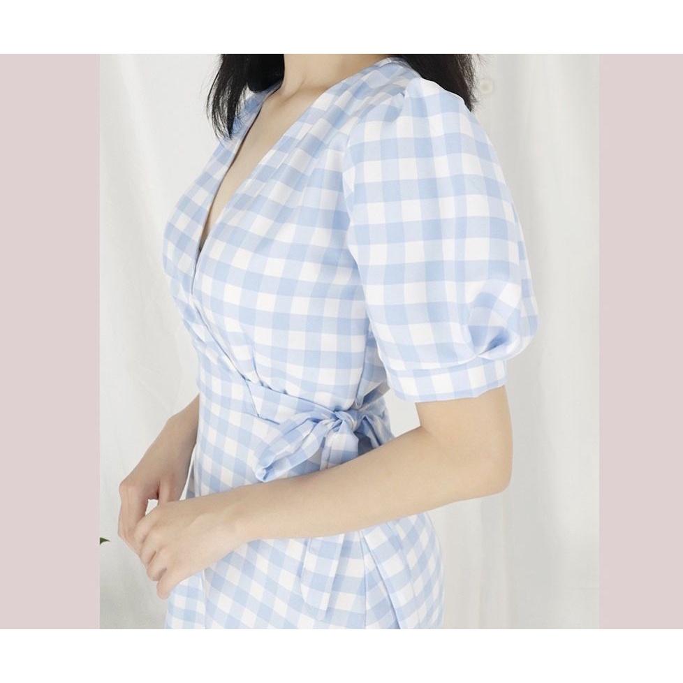 VÁY NỮ CARO TAY BỒNG NHẸ, CỔ V THIẾT KẾ CỘT NƠ EO