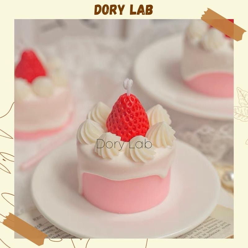 Nến Thơm Bánh Dâu Tây Chóp Kem, Quà Tặng Ý Nghĩa - Dory Lab