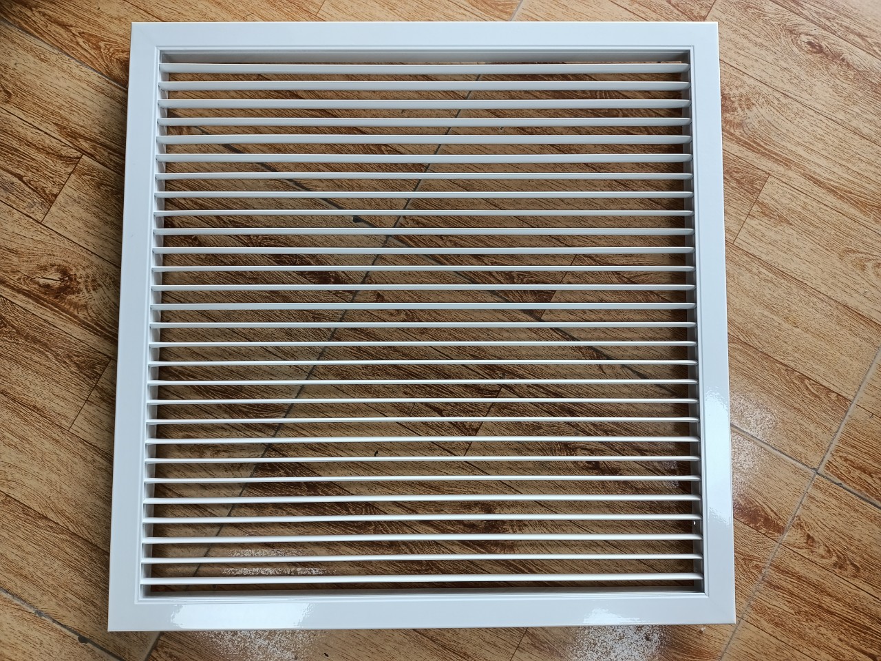 Cửa gió nhôm 400x400mm dạng nan bầu dục, cửa gió điều hòa âm trần