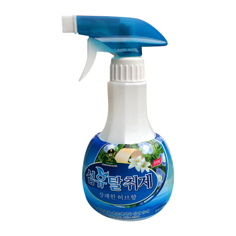 Chai xịt khử mùi quần áo chăn màn vải vóc Hàn Quốc 370Ml hương thảo mộc