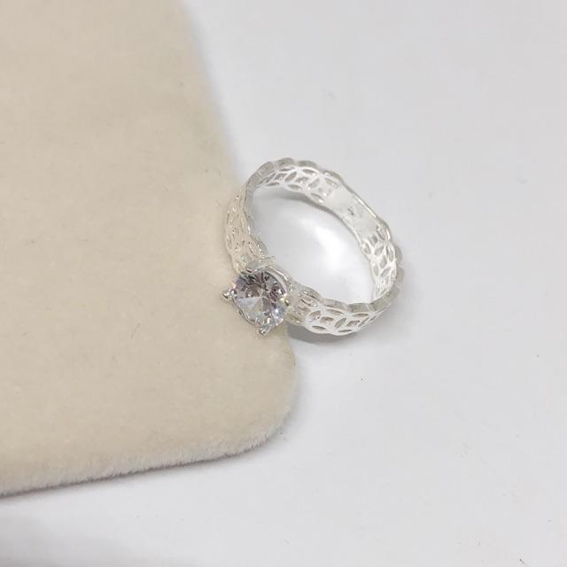 Nhẫn kim tiền đính đá nhỏ