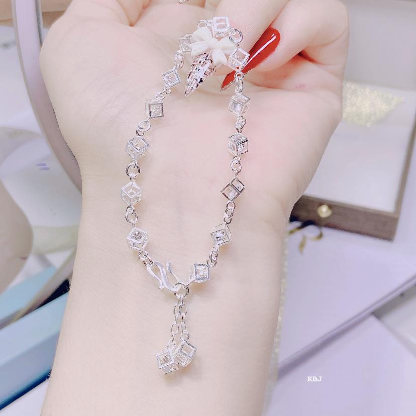 Lắc tay hộp zubic bạc ta cho nữ